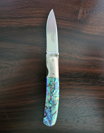 Liner Lock Folding Knife 1