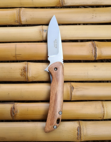 Liner Lock Folding Knife 7